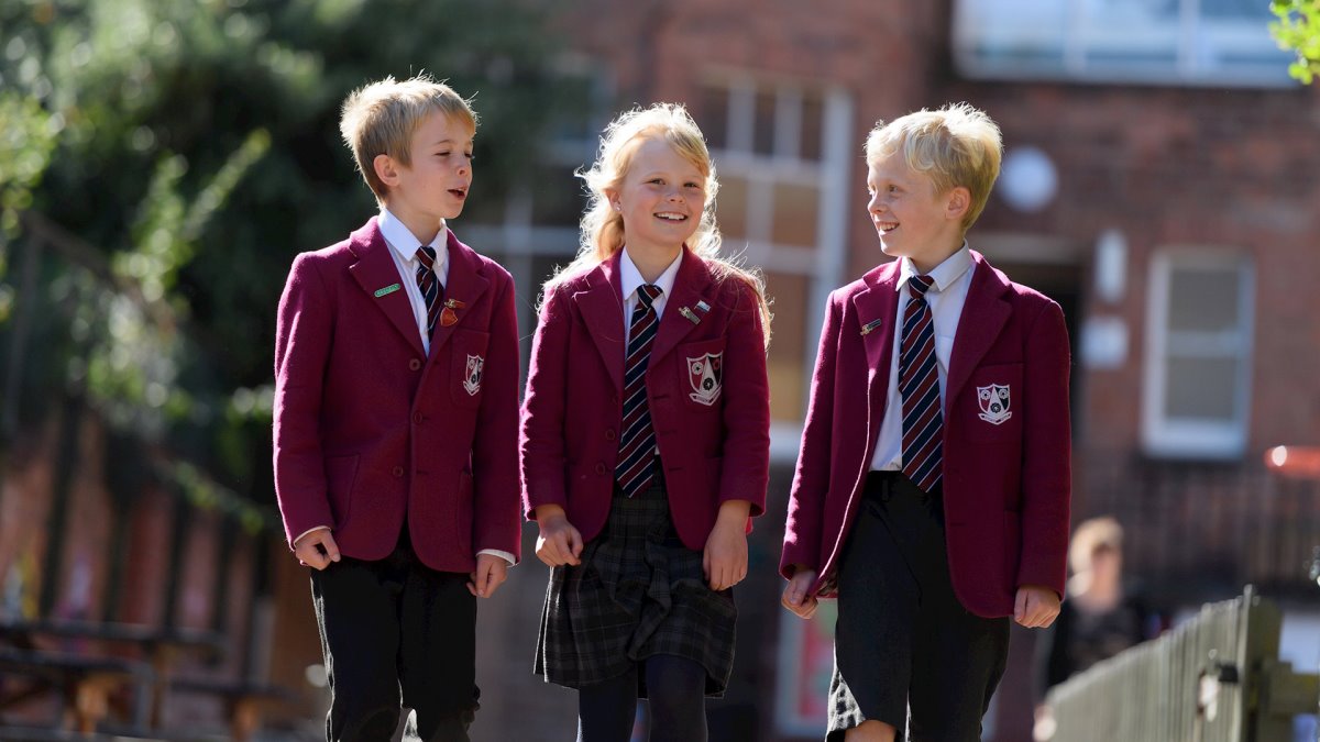 burgundy school skirt uk